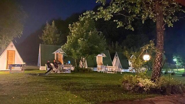 Отель Una Kamp Босанска-Крупа Экстерьер фото